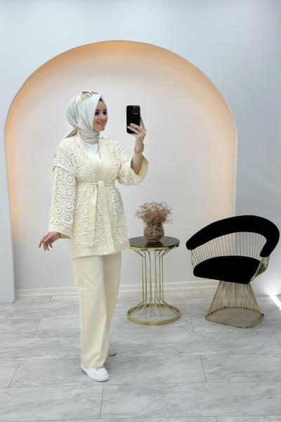 Güpür Detaylı Pantolonlu Takım Krem