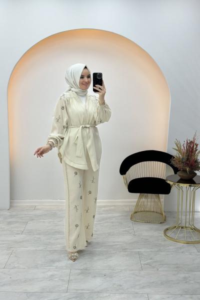Taş Detaylı Kimona Takım Krem