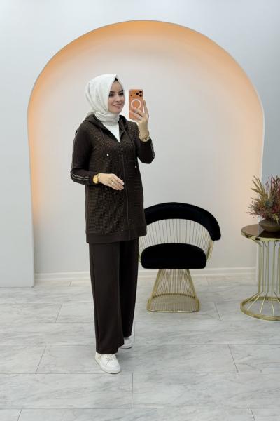 Taş Detaylı Fermuarlı Takım Kahverengi