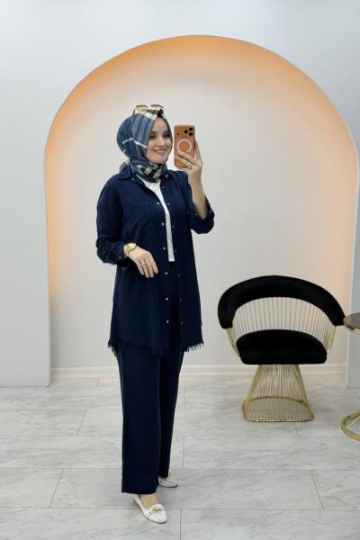 Püskül Detaylı Takım Lacivert