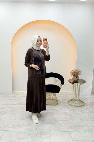 Qupra Detaylı Etekli Takım Kahverengi