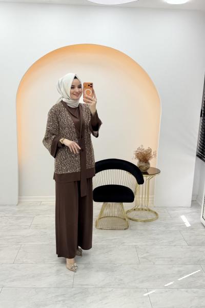 Pul Detaylı Üçlü Takım Kahverengi