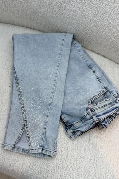 Yırtmaç Detaylı Taşlı Pantoloın Açık Mavi