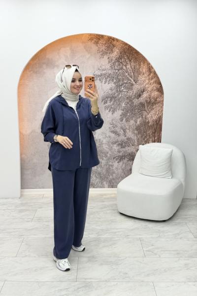Larissa Takım Lacivert